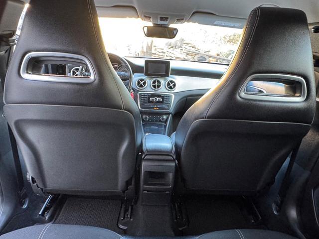 MERCEDES-BENZ GLA 200 CDI Automatic Premium