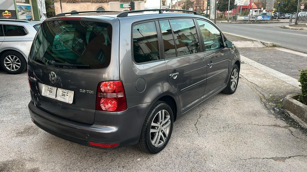 Volkswagen Touran 2.0 16V TDI Highline