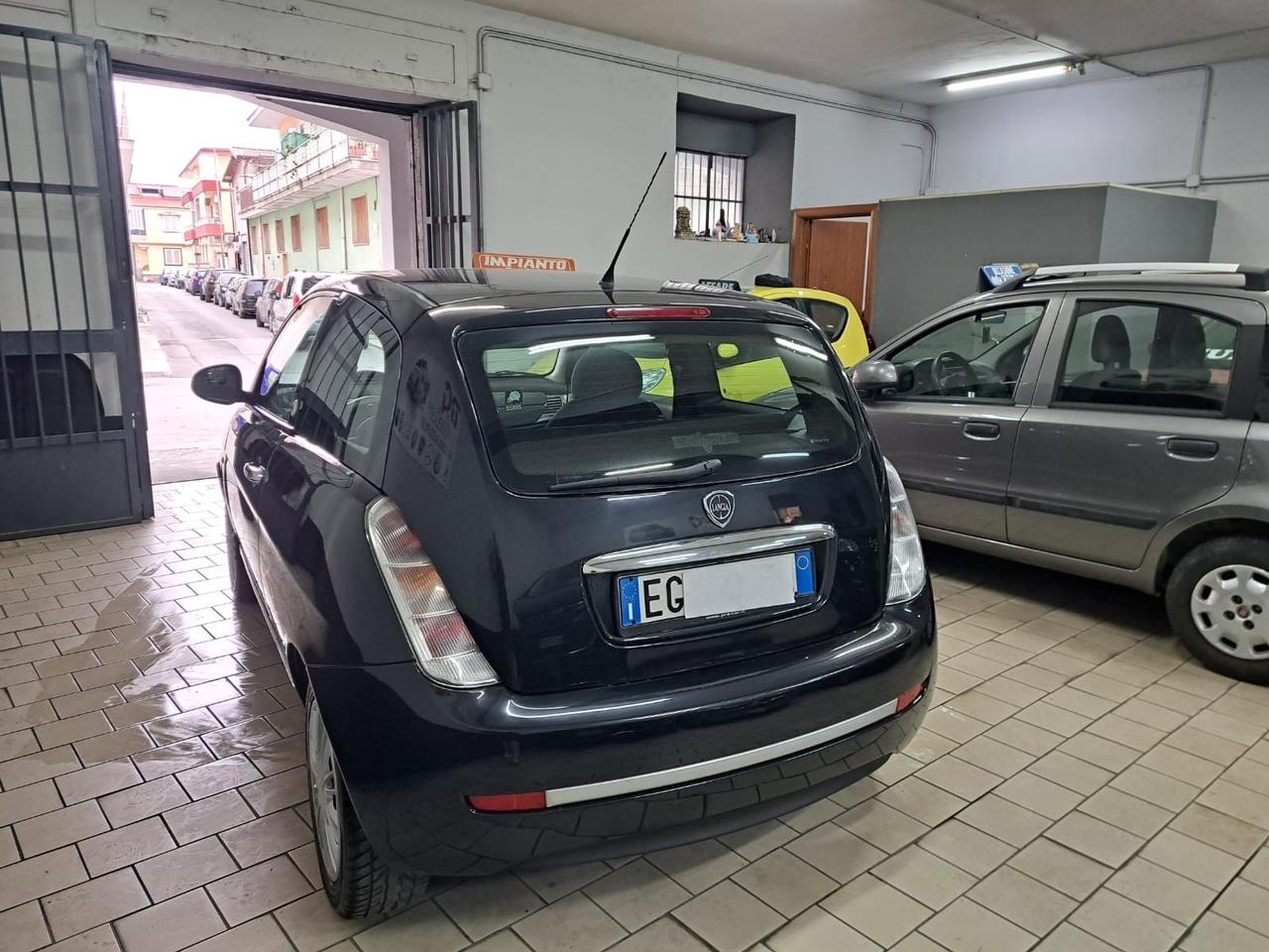 Lancia ypsilon 1.4 gpl X neop 2011 unico prop