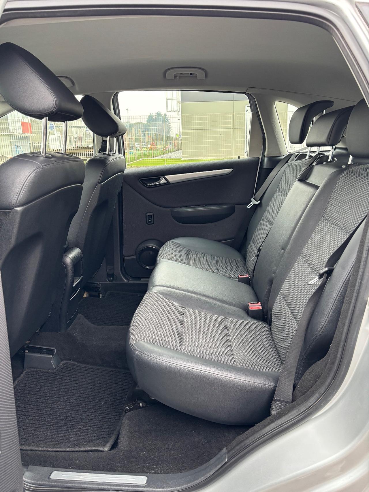 Mercedes-benz B 180 BlueEFFICIENCY