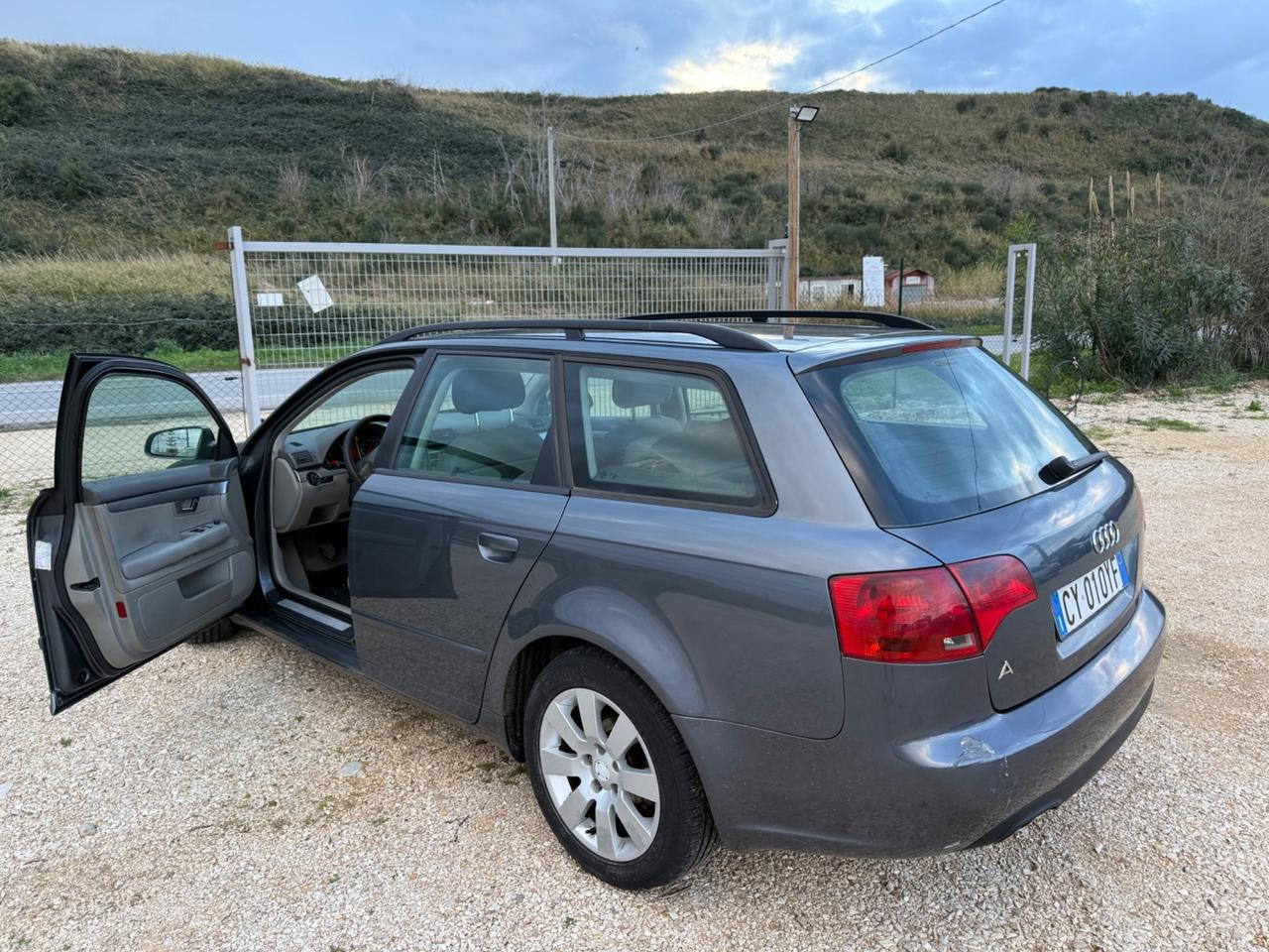 Audi A4 2.0 avant SUPER PREZZO 1.499€