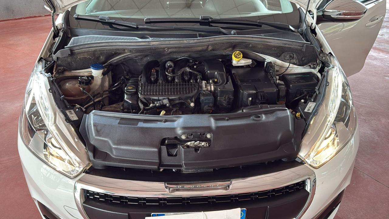 Peugeot 208 PureTech 82 5 porte Allure