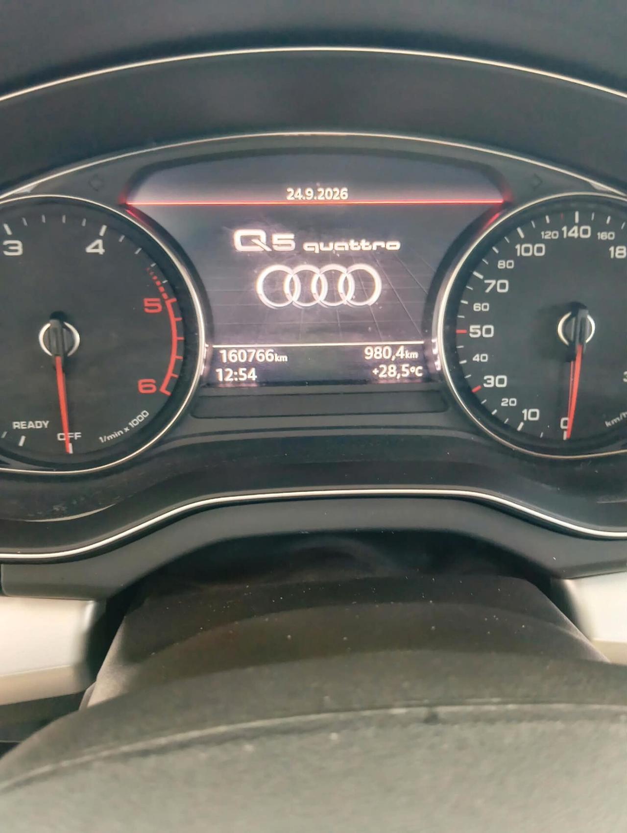 Audi Q5 35 TDI quattro S tronic Business