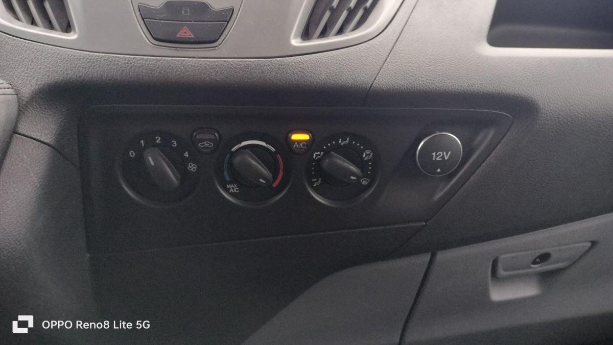 FORD transit custom 270 2.0 tdci 130cv Trend L1H1 E6 transit custom 270 2.0 tdci 130cv Trend L1H1 E6