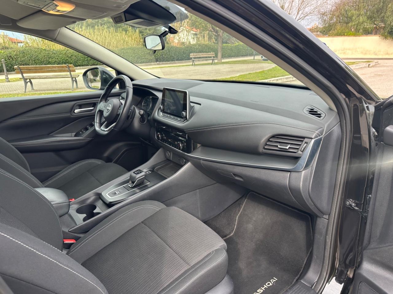 Nissan Qashqai MHEV 158 CV Xtronic Business PARI AL NUOVO