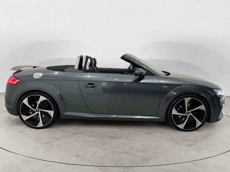 Audi TT Roadster 2.0 TFSI quattro S tronic S line