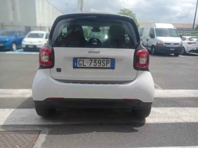 Smart Fortwo Fortwo eq Passion 60 kW kM0