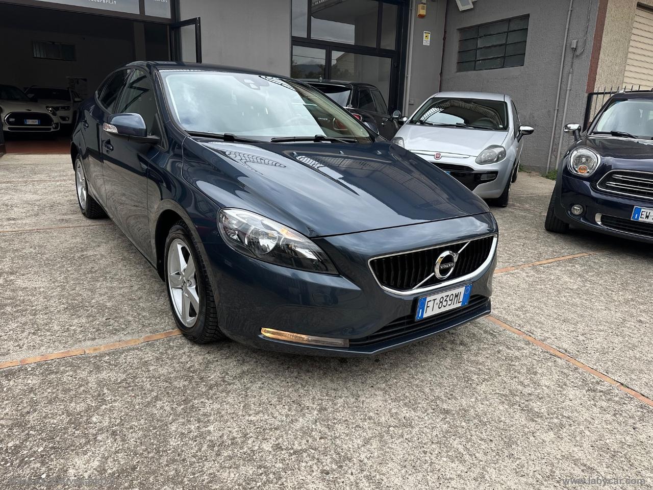 VOLVO V40 D2 Geartronic Business