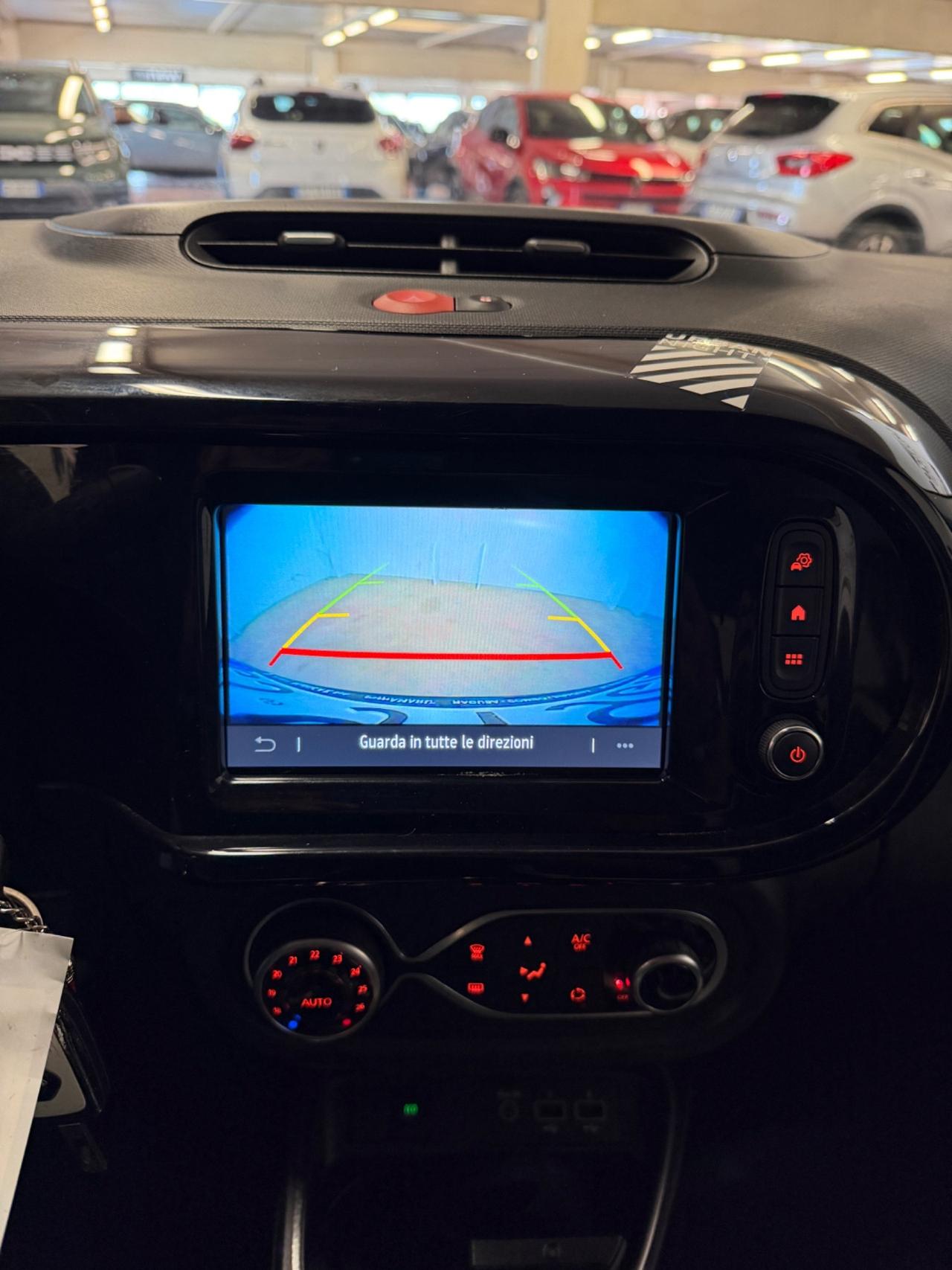 Renault Twingo Electric Urban Night
