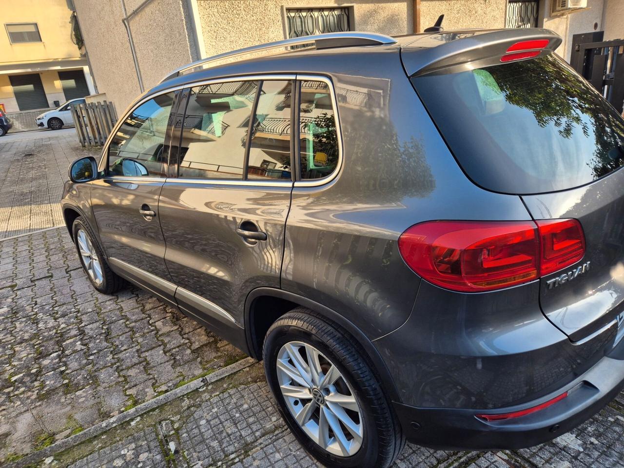 Volkswagen Tiguan 2.0 TDI 140CV 4MOTION DSG Sport & Style
