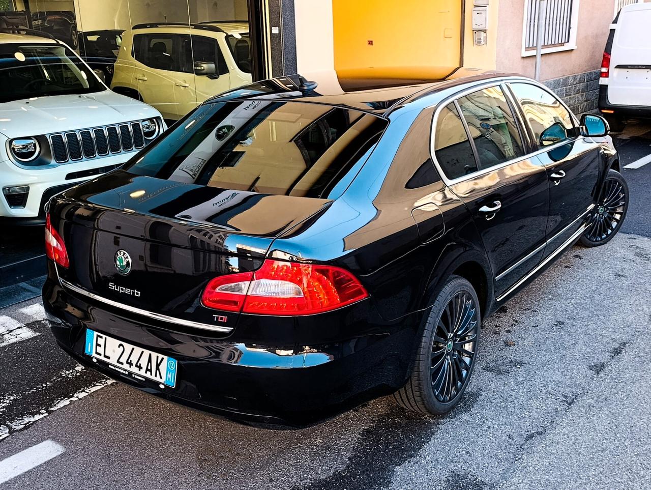 Skoda Superb 2.0 TDI CR 170CV DSG Laurin&Klement