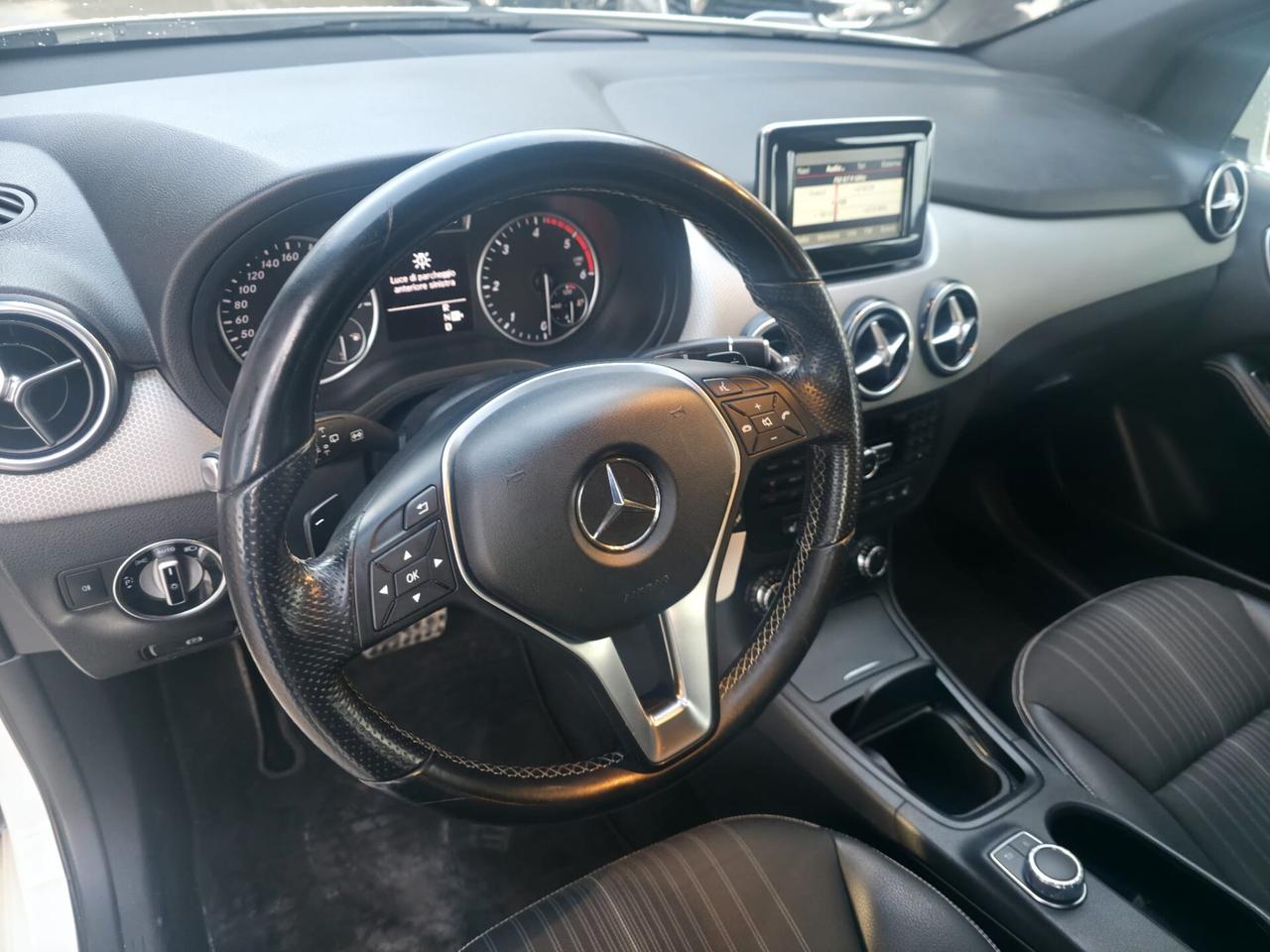 Mercedes-benz B 180 CDI BlueEFFICIENCY Premium