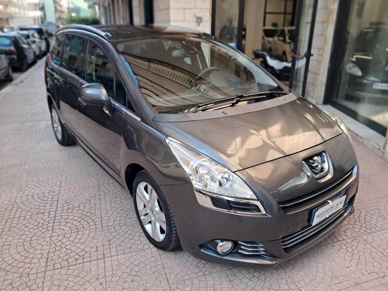 PEUGEOT 5008 2.0 HDi 150CV Féline-TETTO+NAVY-Euro5290