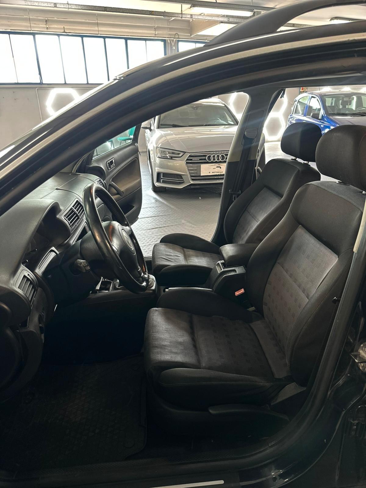 Volkswagen Passat 1.9 TDI/130 CV cat Highline