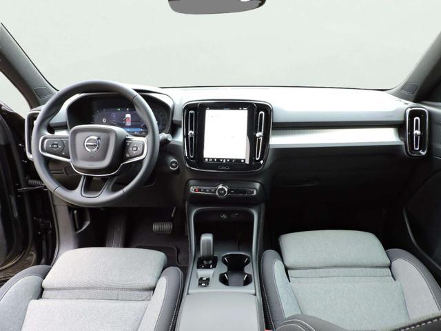 VOLVO XC40 B3 automatico Core Aziendale
