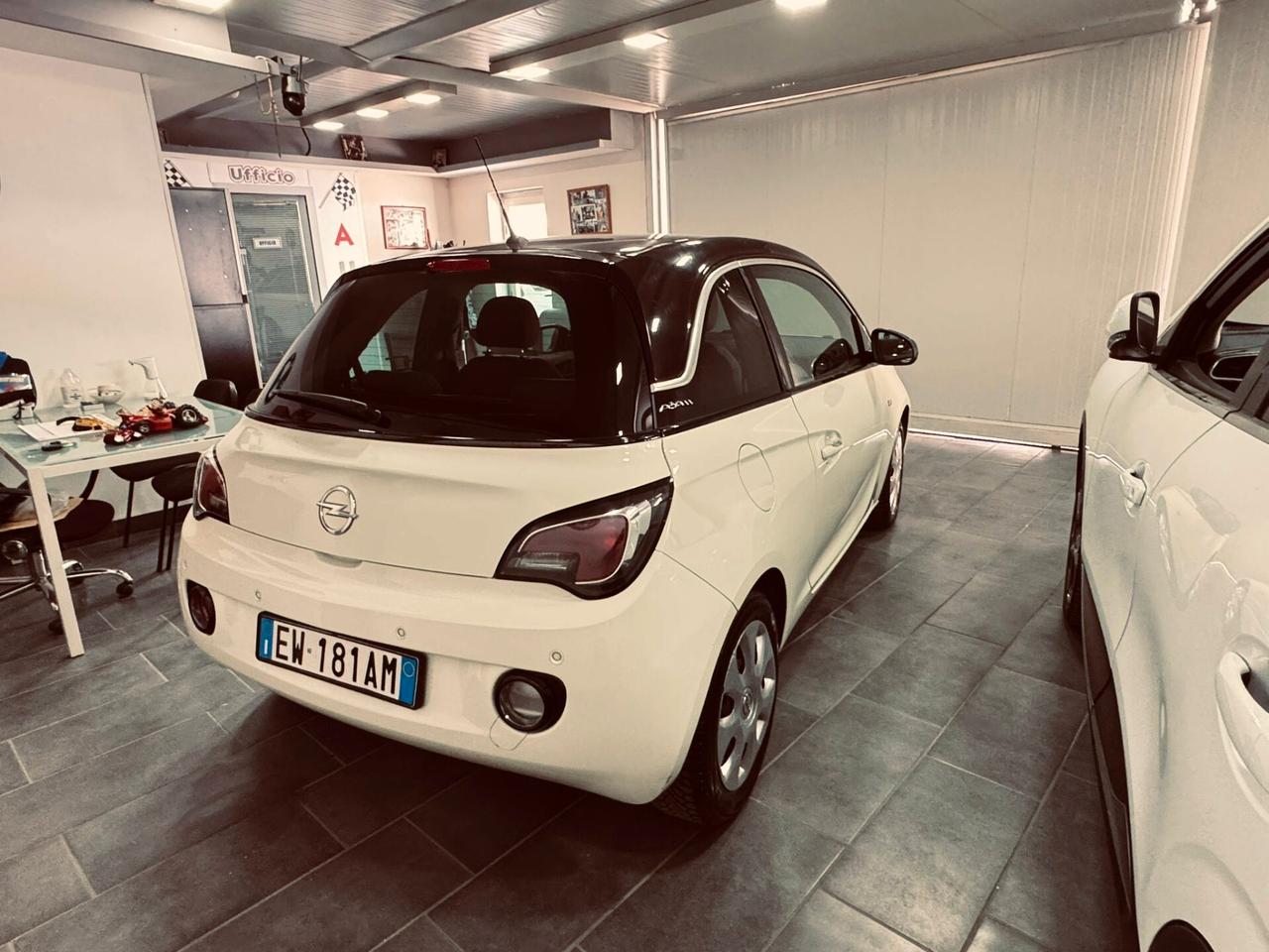 Opel Adam 1.2 70 CV White/Black Link Ottima per neo Patentati Con Tetto STellato