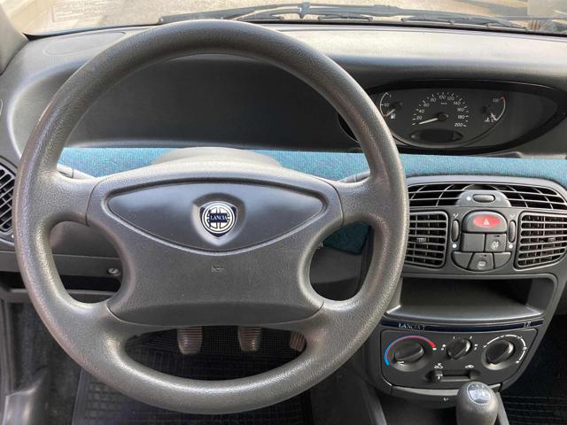 LANCIA Y 1.2i 16V cat LE
