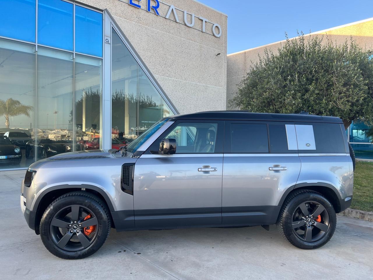 Land Rover Defender 2.0d SE awd Anticipo €11.900 noleggio noscoring