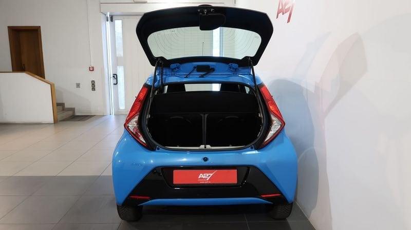 Toyota Aygo Aygo 5p 1.0 x-play 72cv