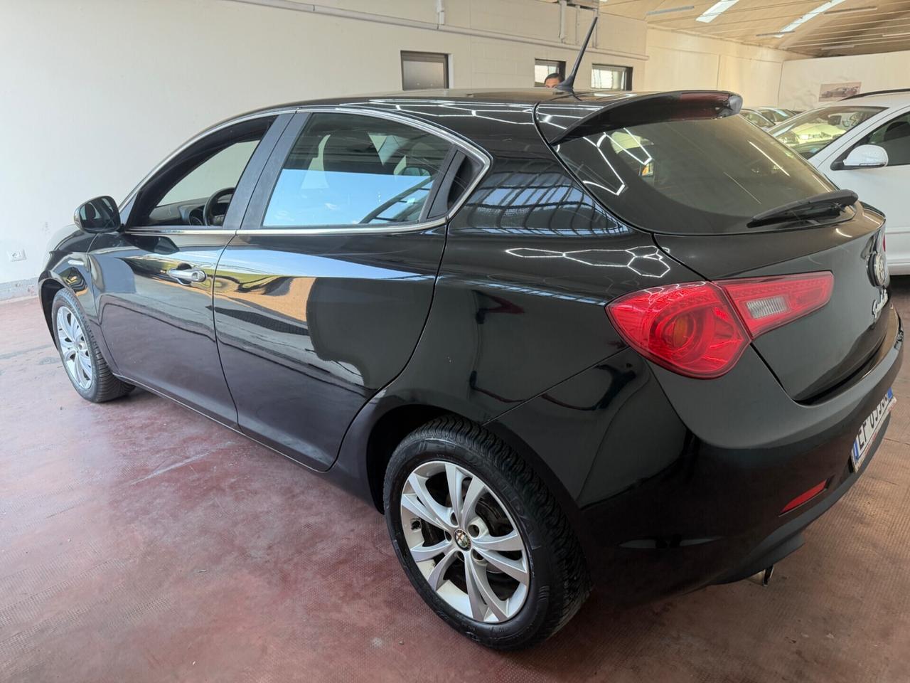 Alfa Romeo Giulietta 1.6 105 CV