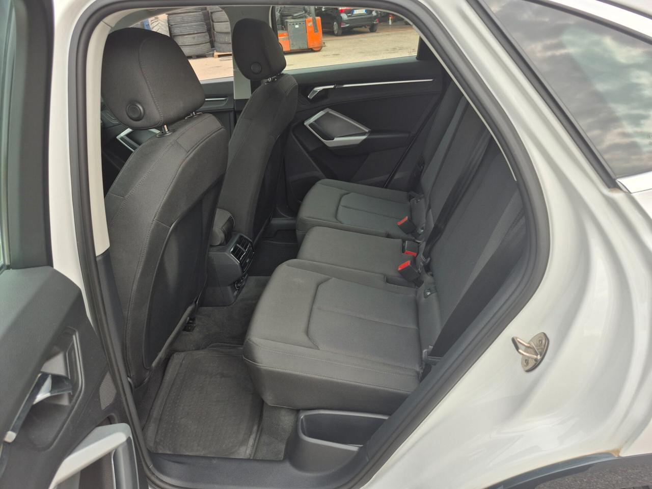Audi Q3 SPB 35 TDI quattro S tronic Business Plus