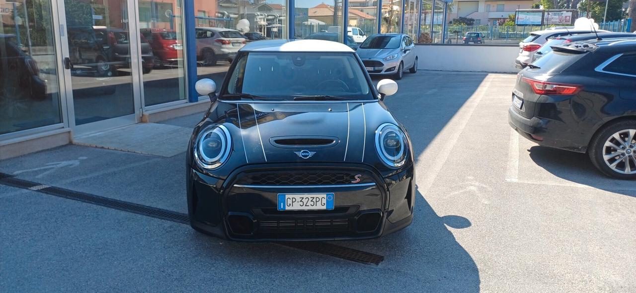 Mini 2.0 Cooper S Resolute