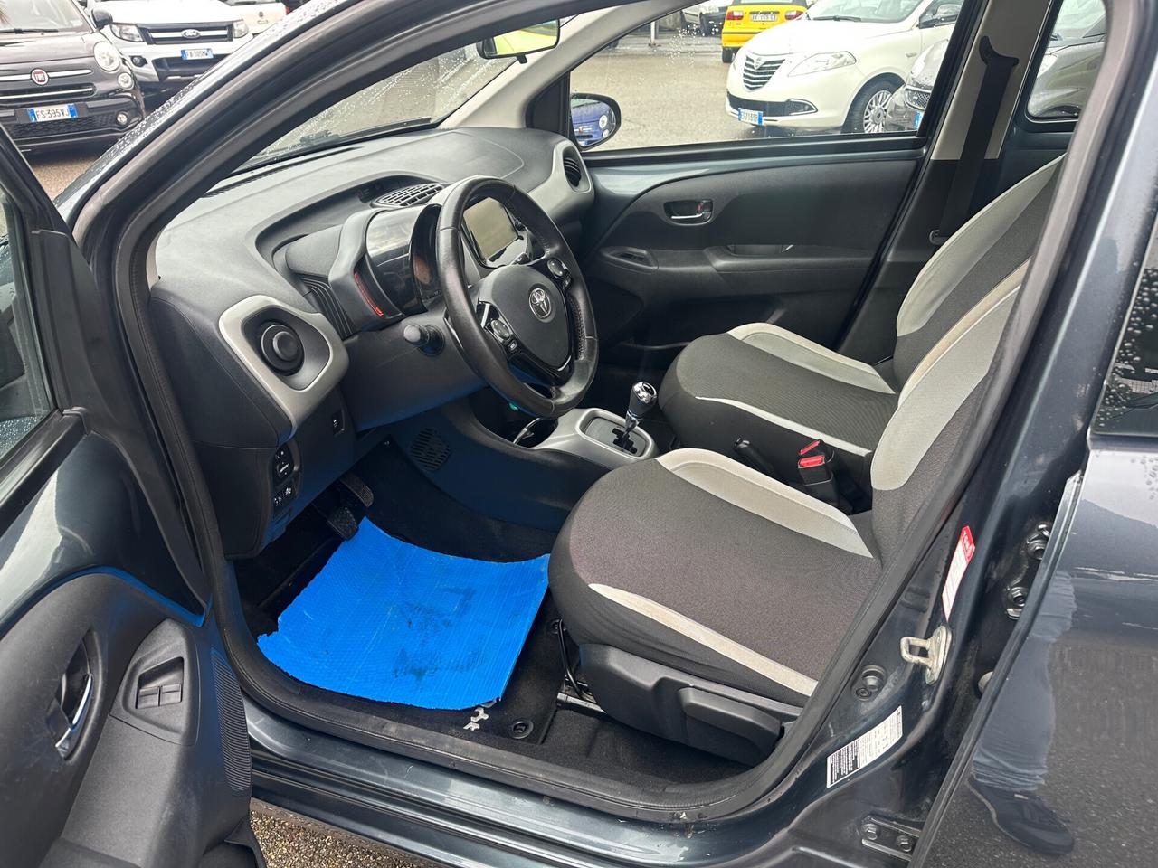 Toyota Aygo 1.0 69 cv cambio automatico