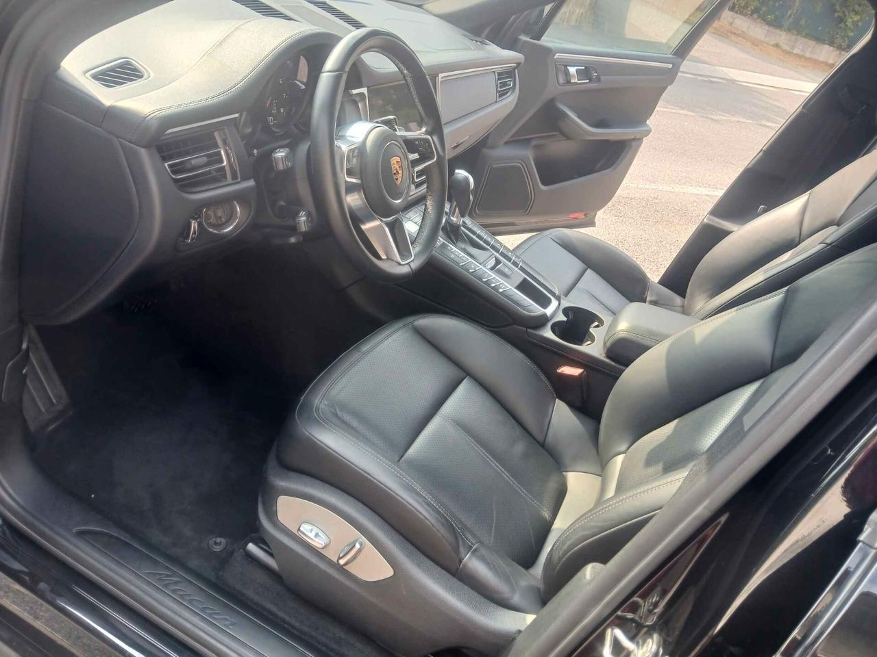 Porsche Macan 2.0 245 CV ANN0 2021 TETTO PANORAMICO