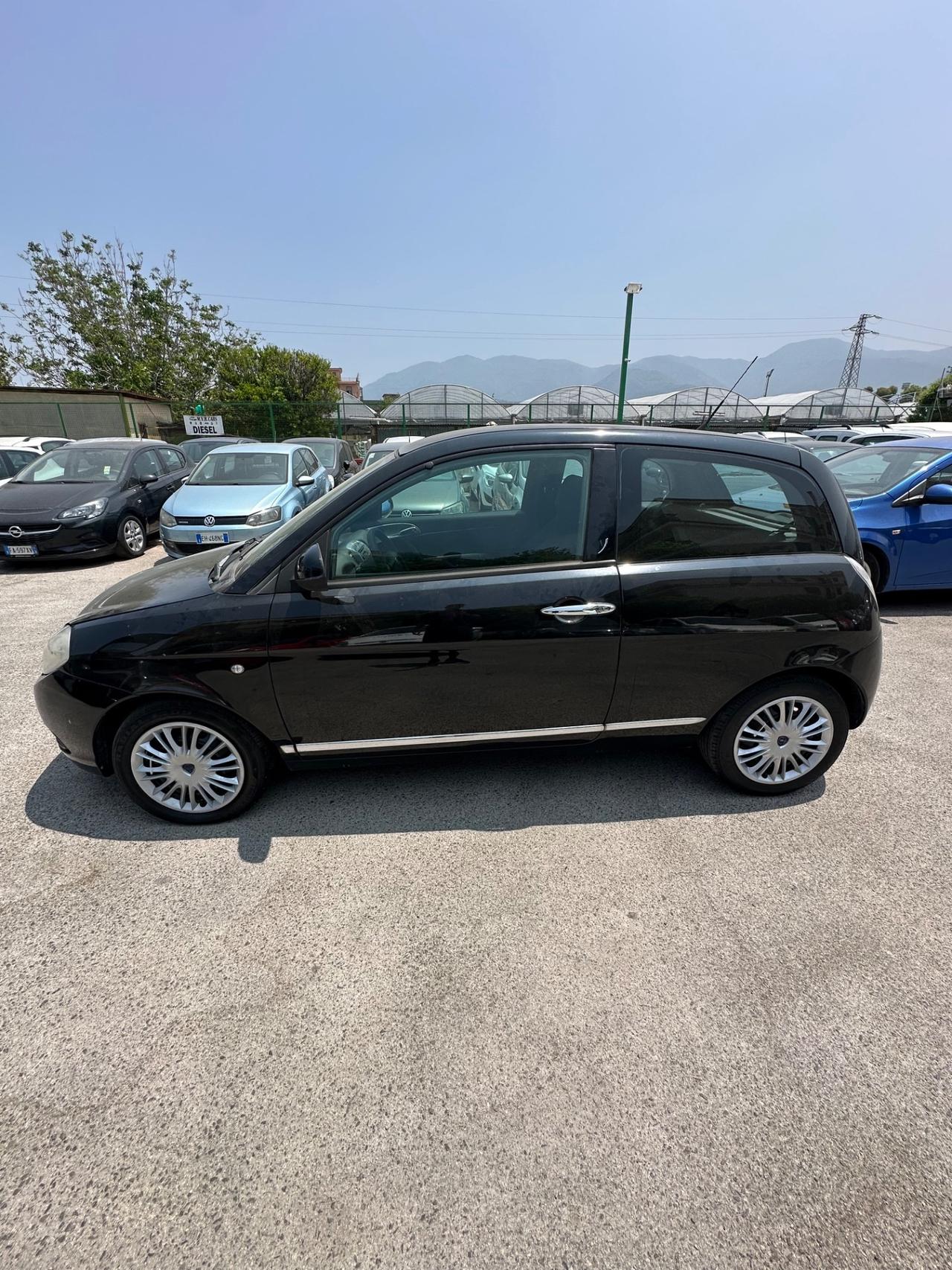 Lancia Ypsilon 1.2 69 CV Elle