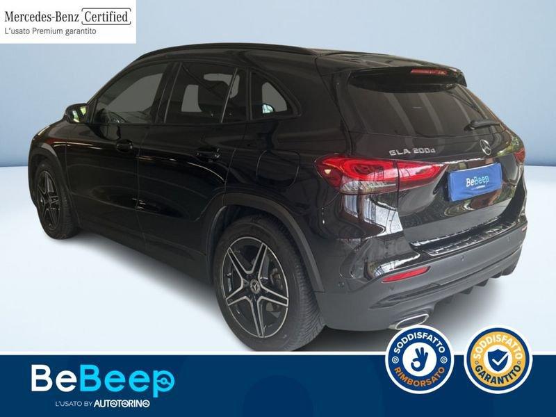 Mercedes-Benz GLA 200 D PREMIUM AUTO