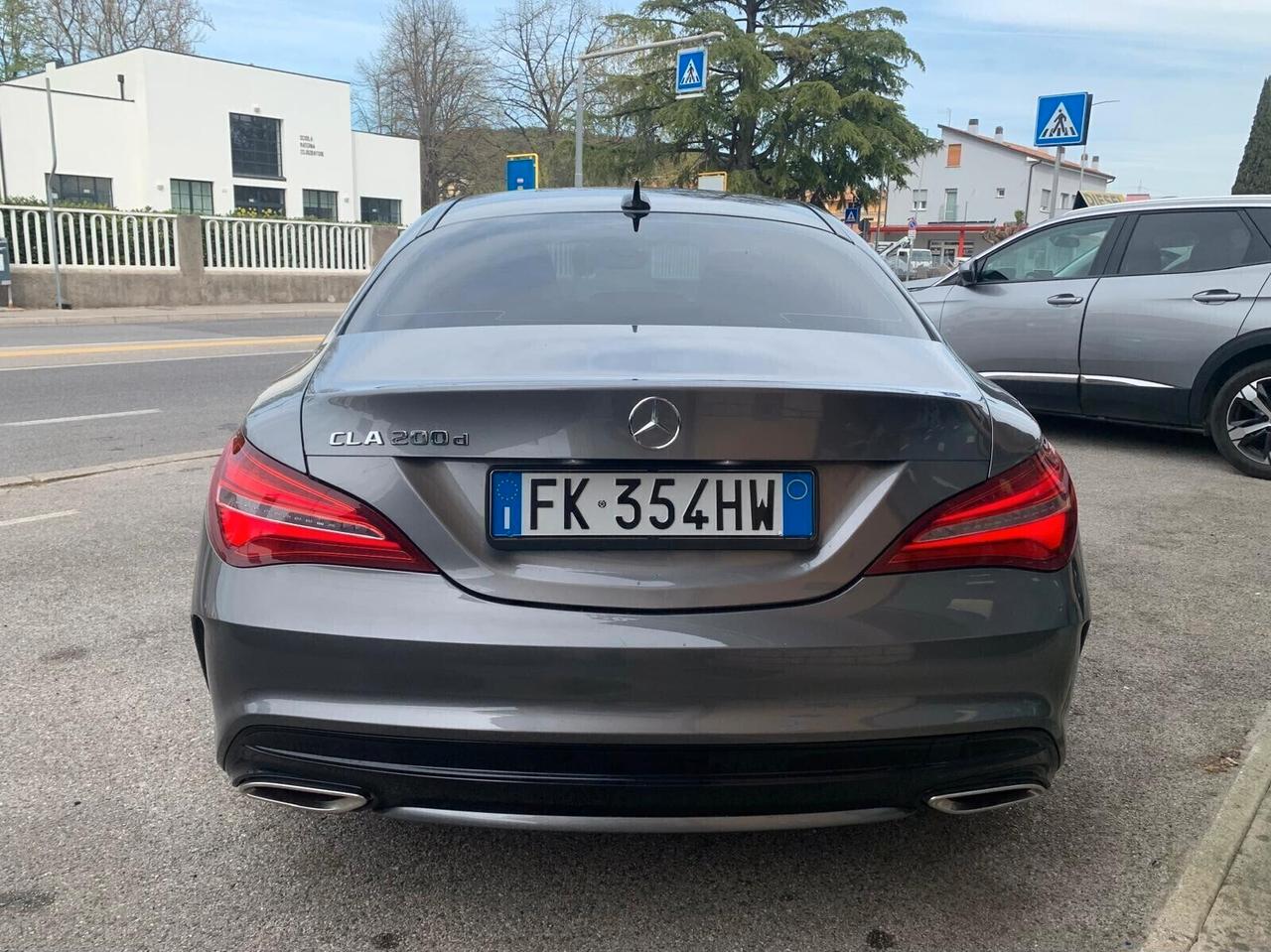 Mercedes-benz CLA 200d Premium AMG Pack Neopat.