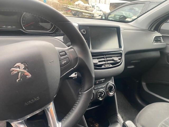 Peugeot 208 1.4 HDi 68 CV 5 porte Access