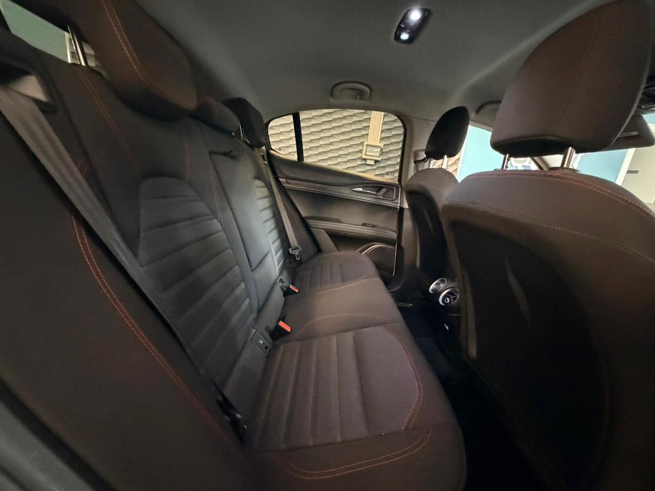 Alfa Romeo Stelvio 2.2 Turbodiesel 160 CV N1 AUTOCARRO 5 POSTI