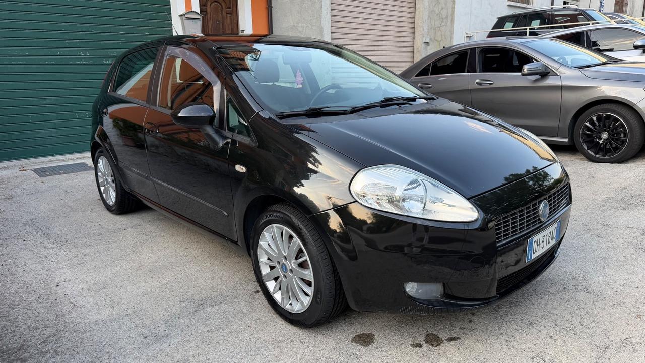 Fiat Grande Punto 1.4 Starjet 16V 5 porte Emotion