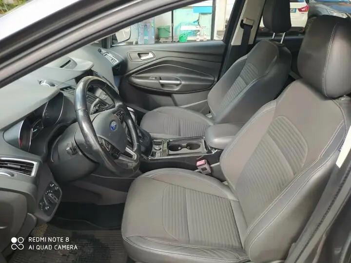 Ford Kuga 2.0 TDCI 150 CV S&S 4WD Titanium