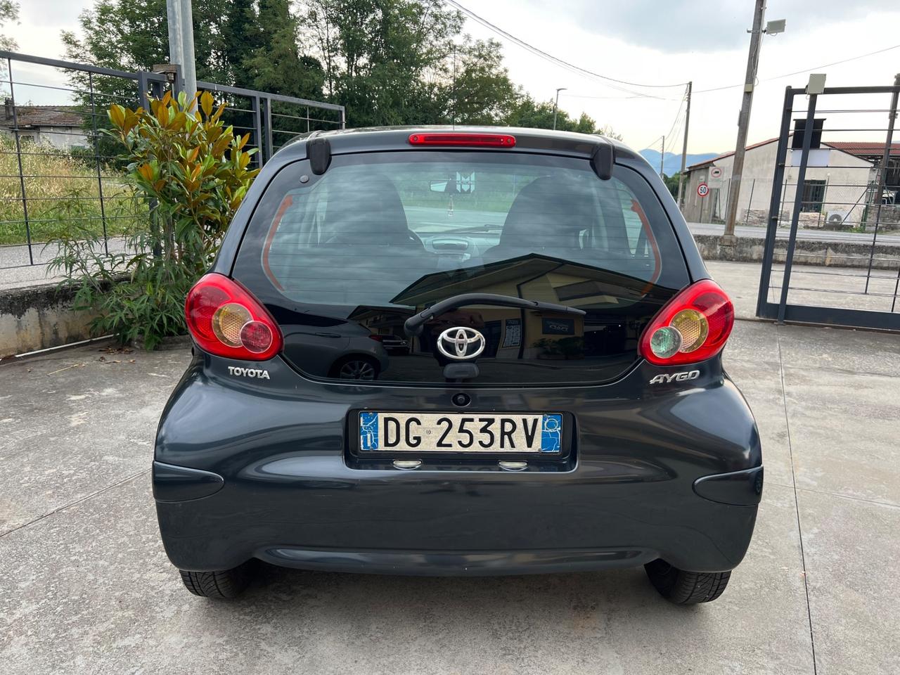 Toyota Aygo 1.0 12V VVT-i 5 porte Sol
