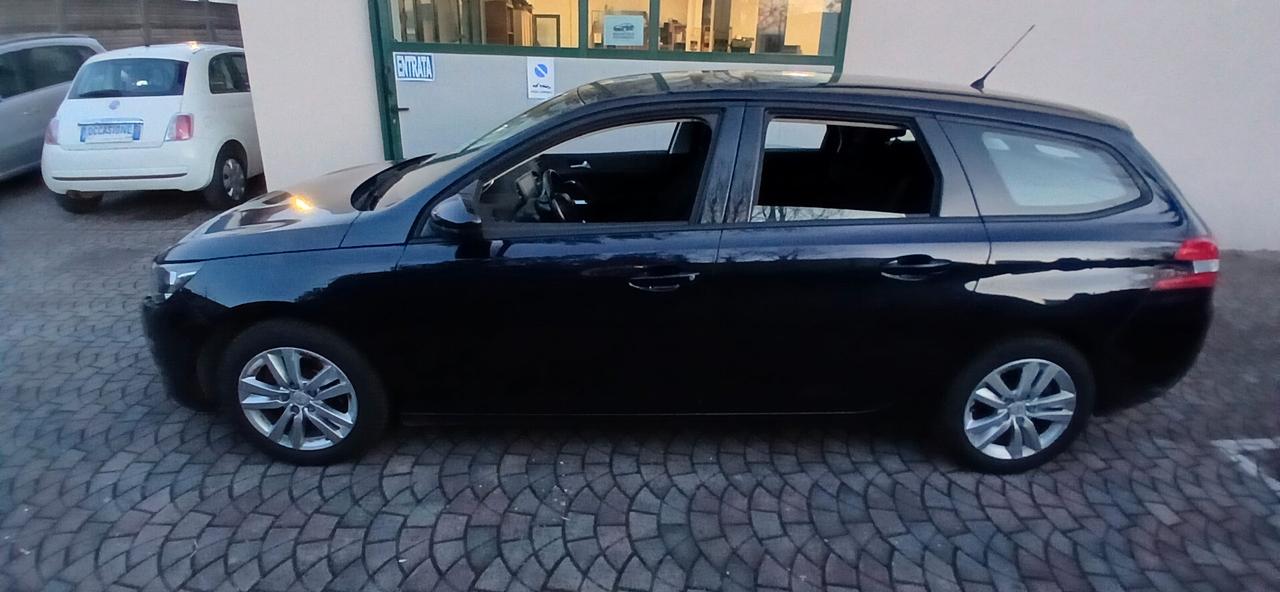 Peugeot 308 1.6 HDi s.w neopatentati