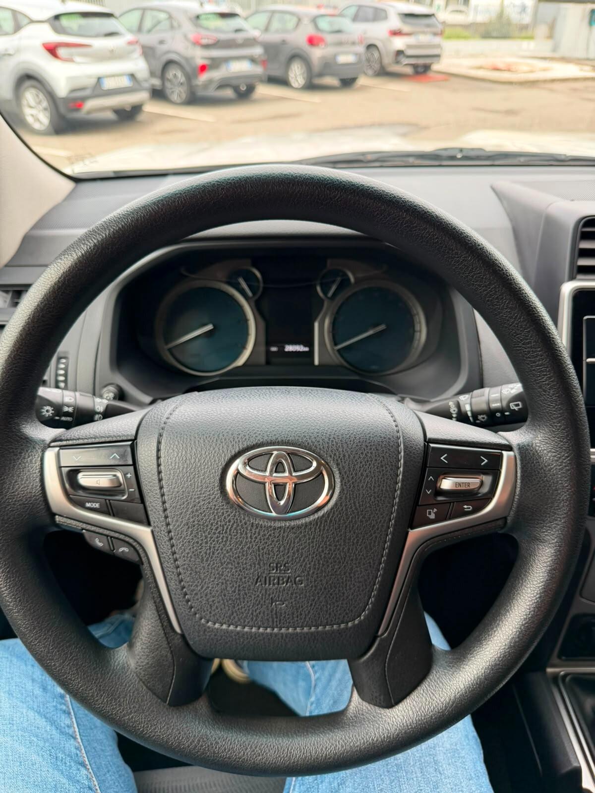 Toyota Land Cruiser 2.8 D4-D 3 porte Active GANCIO TRAINO 4X4 PASSO CORTO