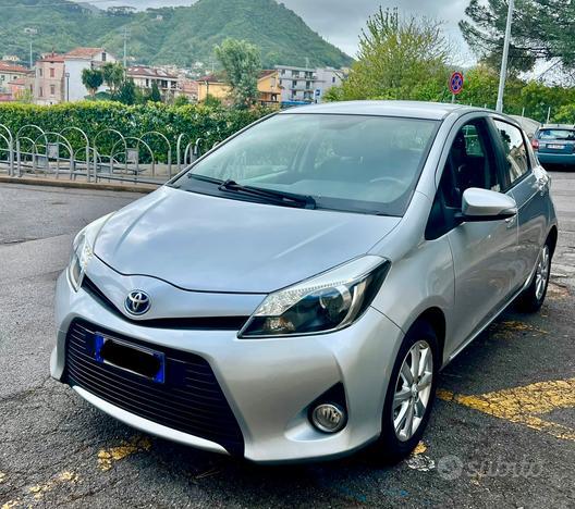 Toyota yaris automatica