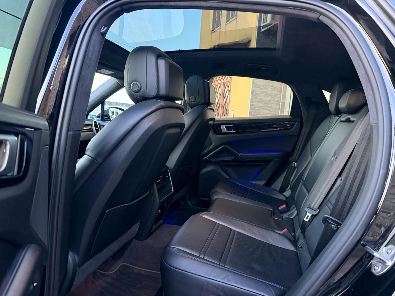 Porsche Cayenne Coupé 3.0 340-PANO-FULL-Total Black