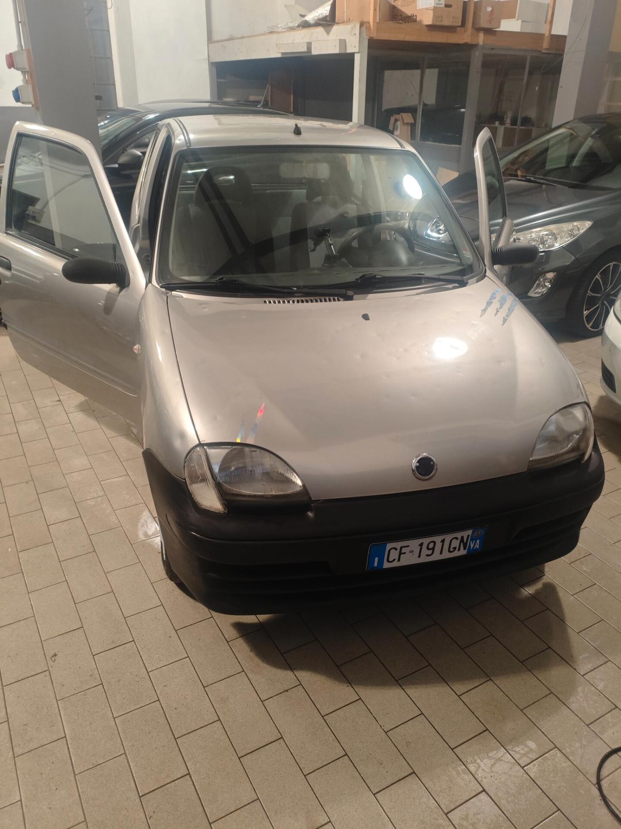 Fiat 600 1.1 Active