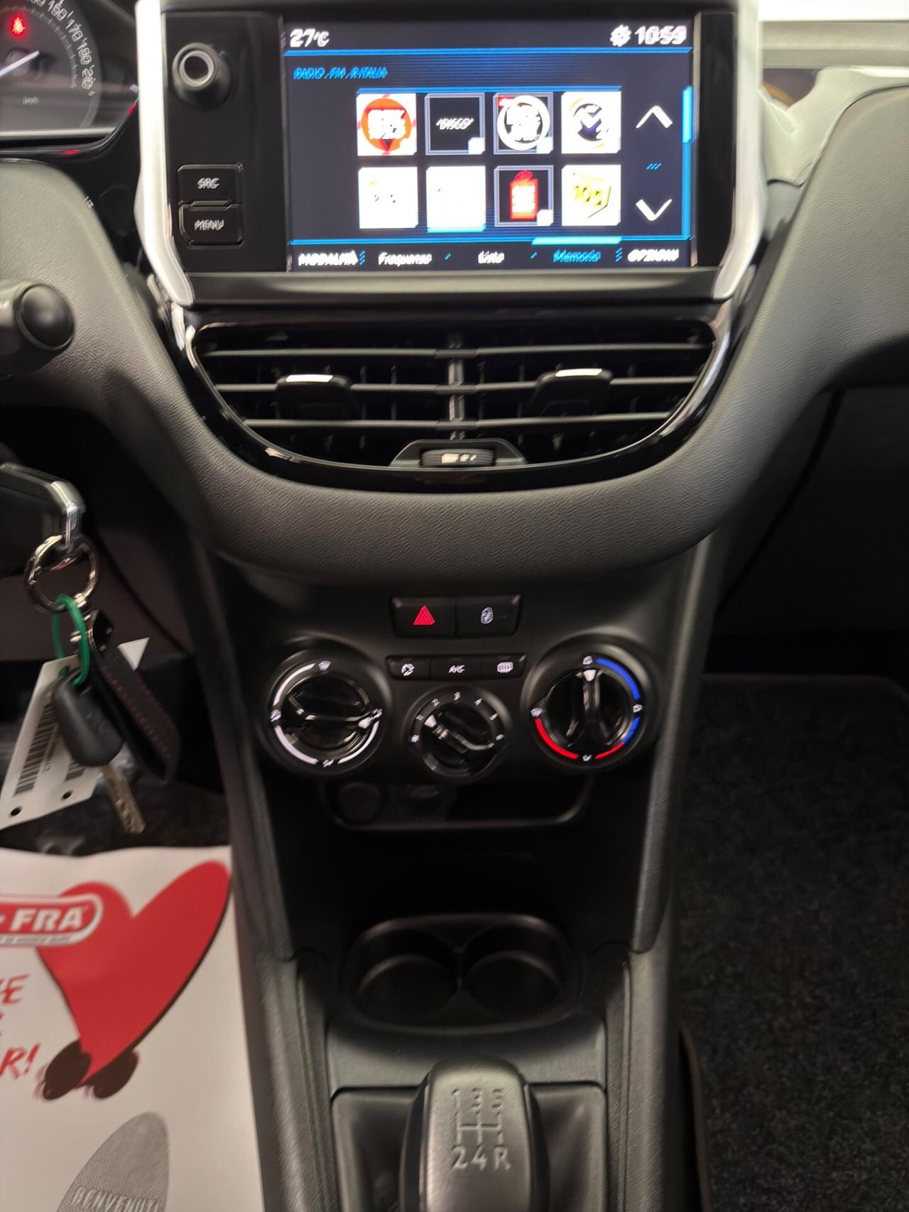 Peugeot 208 PureTech 82 5 porte Allure