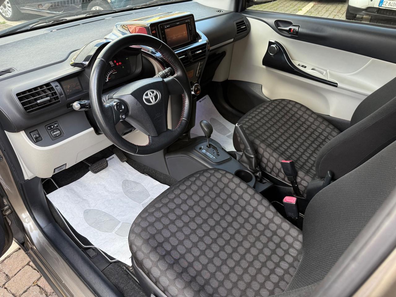 Toyota iQ 1.3 CVT Executive 98cv - UNICA per CONDIZIONI !!