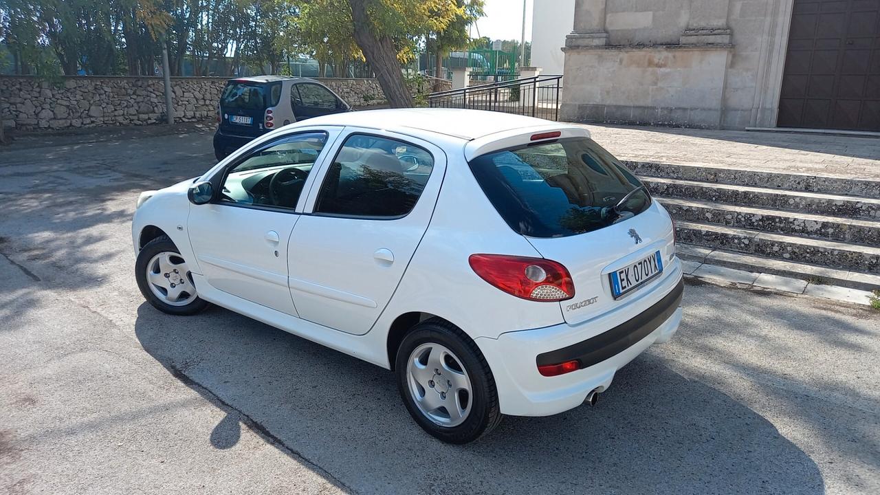 Peugeot 206 Plus 1.4 HDi 70CV 5p. Energie