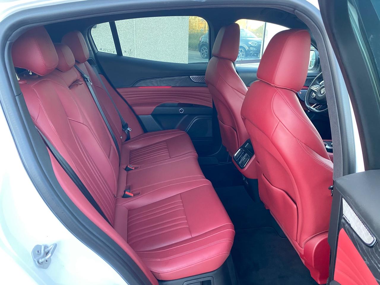 Maserati Grecale MHEV 300 CV AWD GT