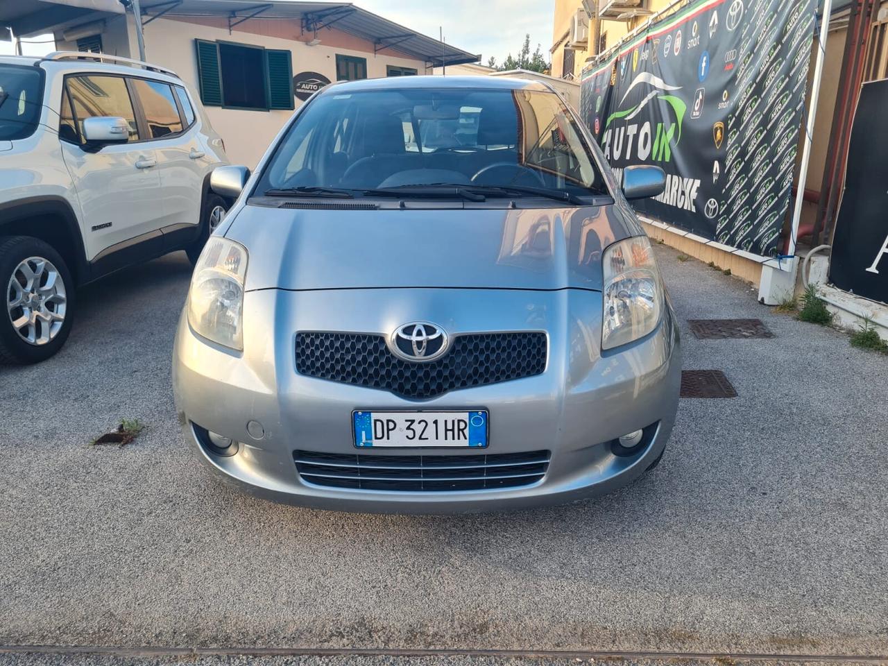 Toyota Yaris 1.4 D-4D 5 porte Navi