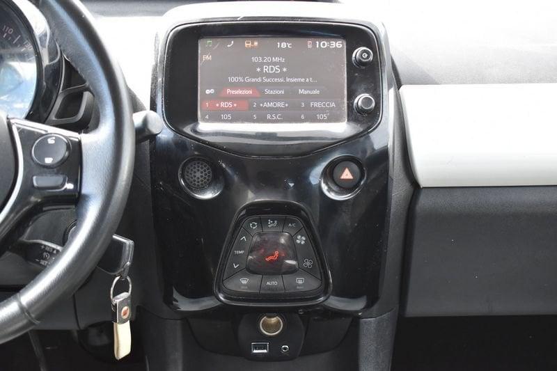 Toyota Aygo 1.0 VVT-i x-wave