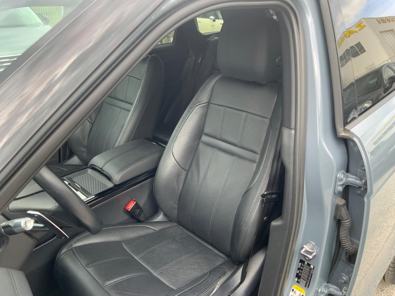 Land Rover Range Evoque 2.0D I4 163 CV AWD Auto R-Dynamic SE