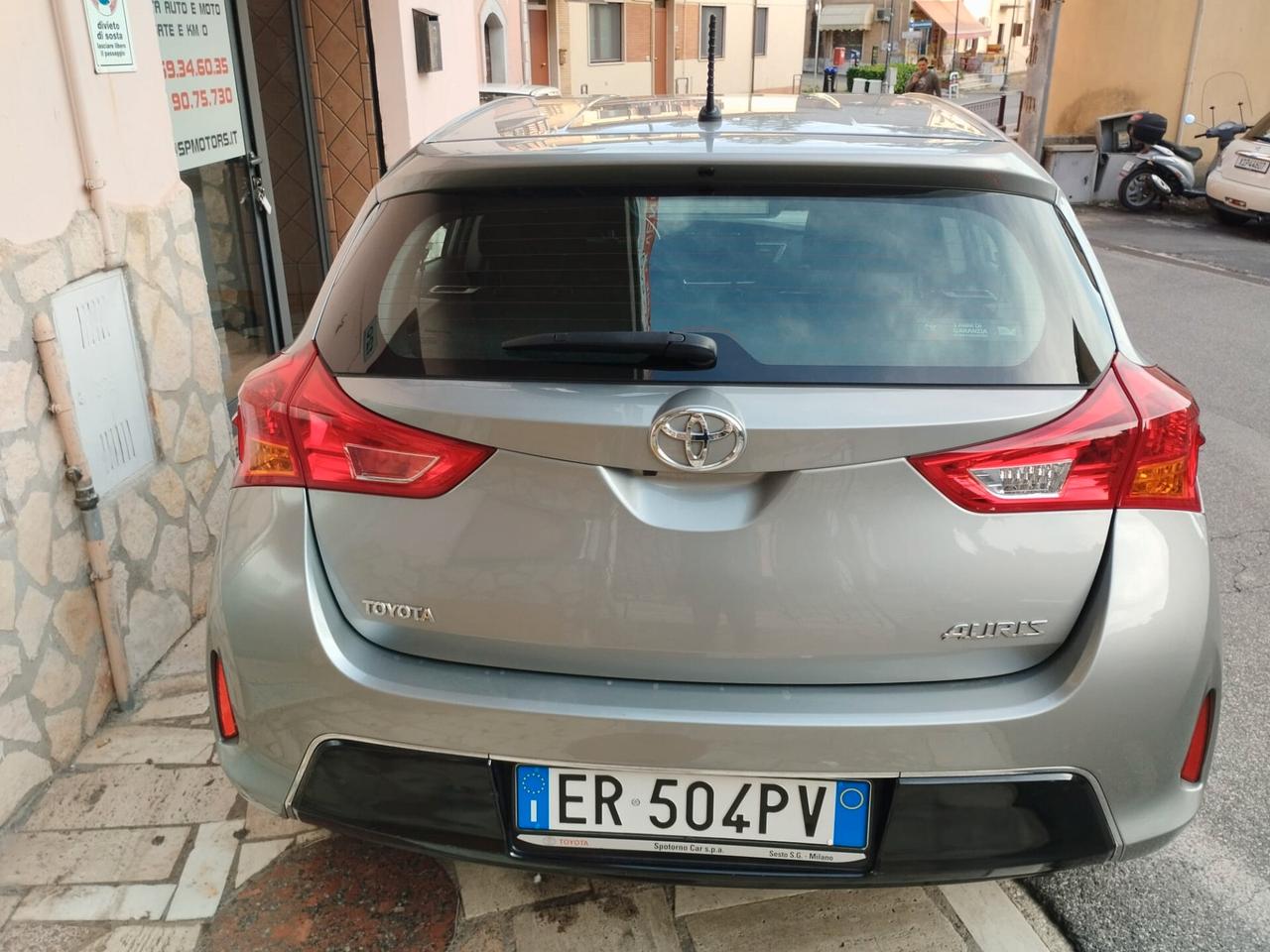 Toyota Auris 1.4 D-4D Active