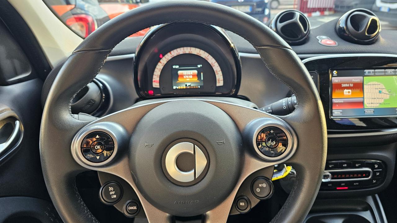 Smart ForFour 90 0.9 Turbo twinamic Passion UNIPRO NAV ANDROID TAGL UFF LED